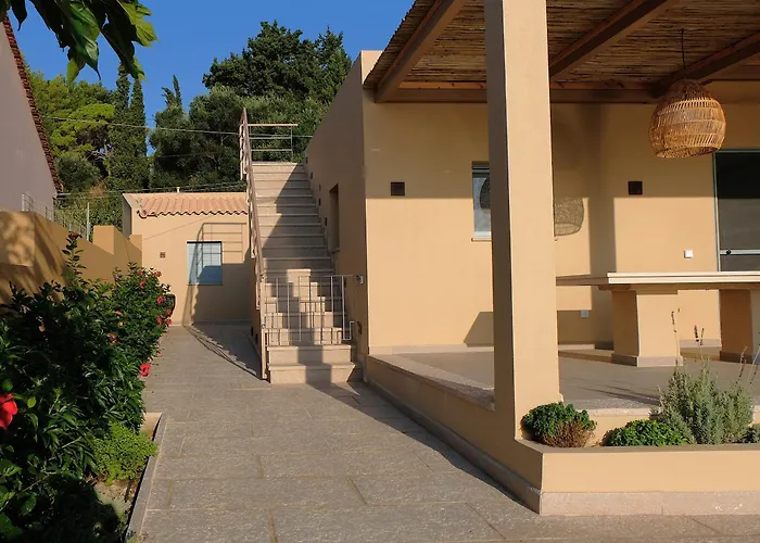 Ammos Retreat בית נופש *